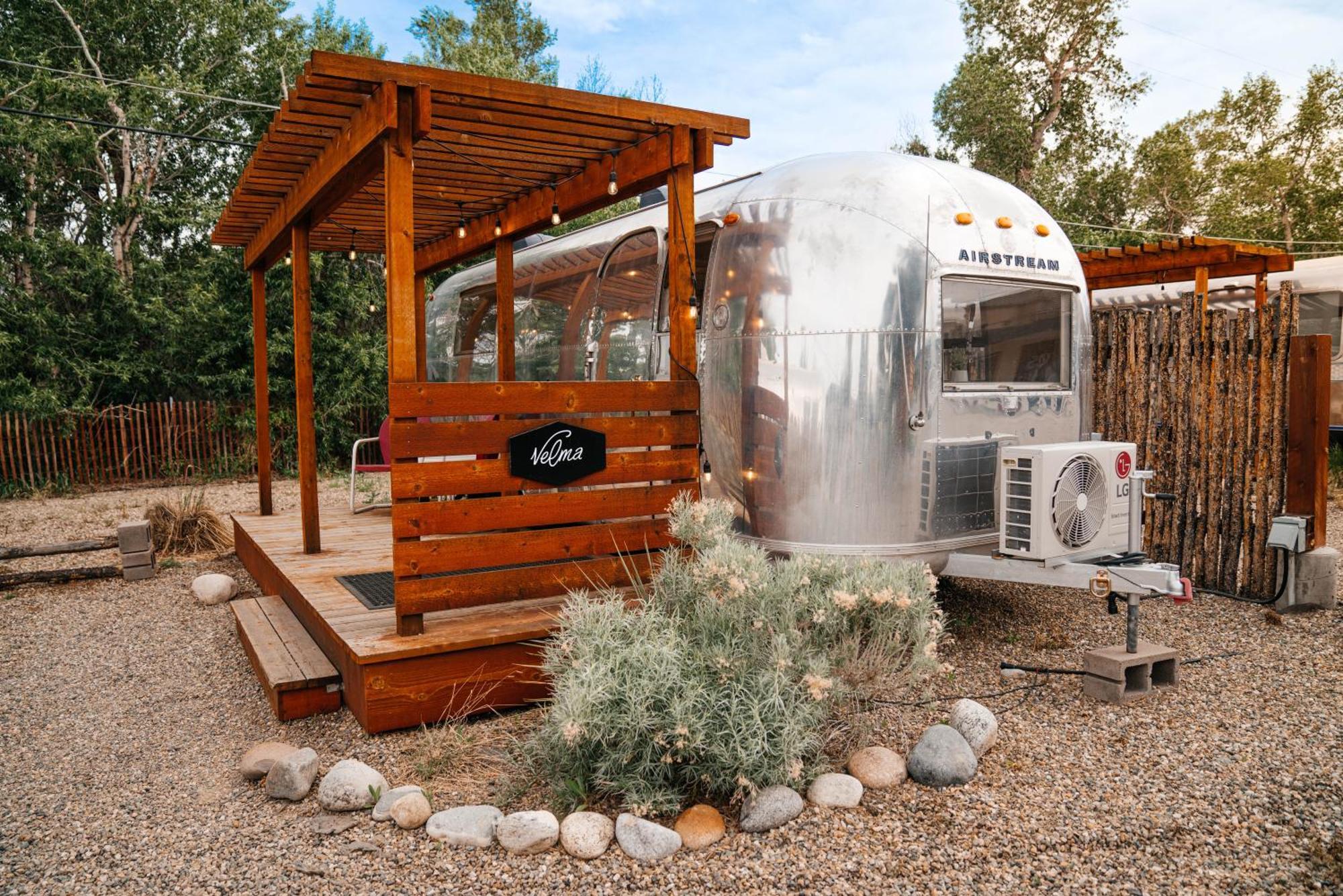 Amigo Motor Lodge Salida Exterior photo